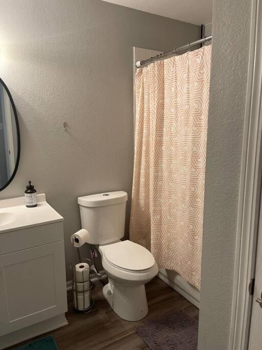 The Irene - 2 Bedroom Apt In Quilt Town, Usa Hamilton Екстериор снимка